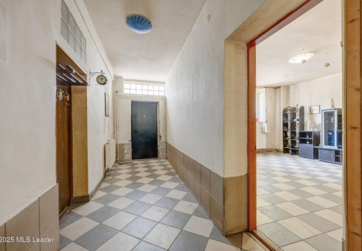 Vanzare imobil 8 camere, intrare Parc Carol
