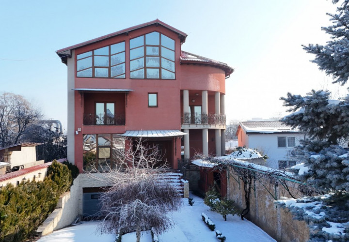 Vila premium, oportunitate rara in zona Eroii Revolutiei, Bulevardul Pieptanari