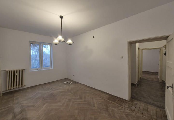 Apartament  2 camere, decomandat - Barbu Văcărescu 